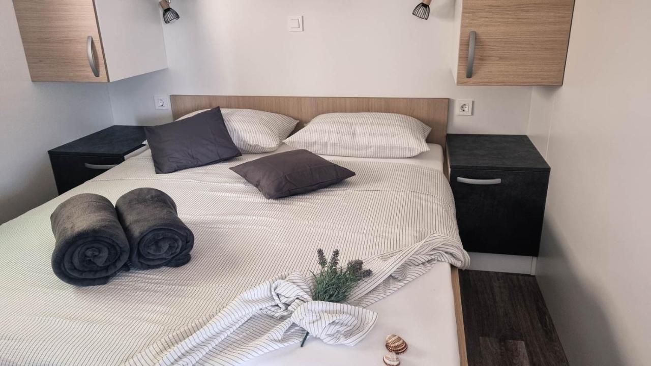 Luxury Mobile Homes Klenovica Esterno foto