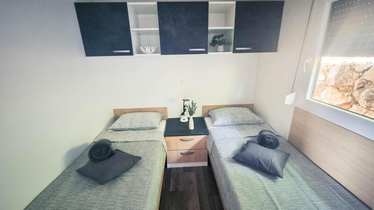 Luxury Mobile Homes Klenovica Esterno foto